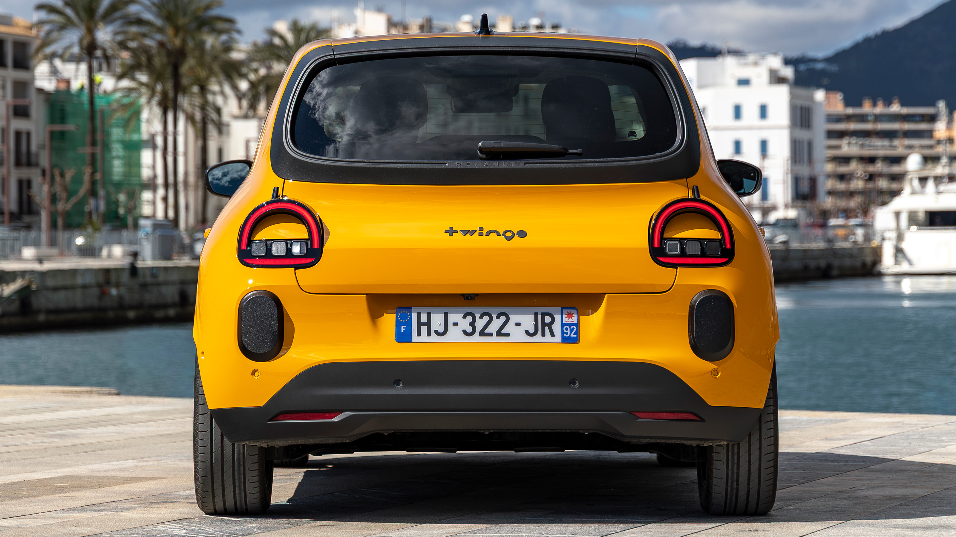 Renault Twingo back