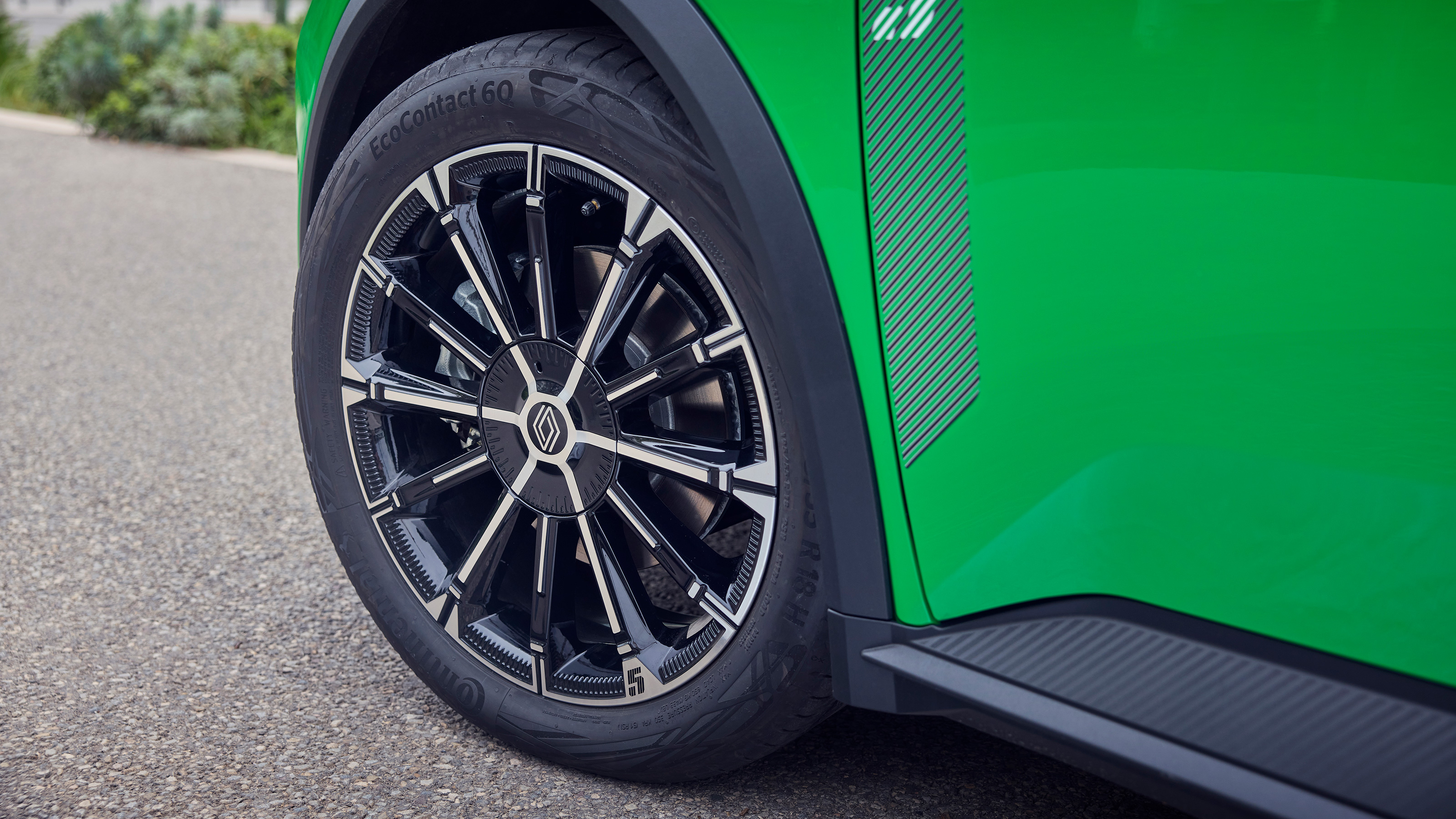 Renault 5 wheel