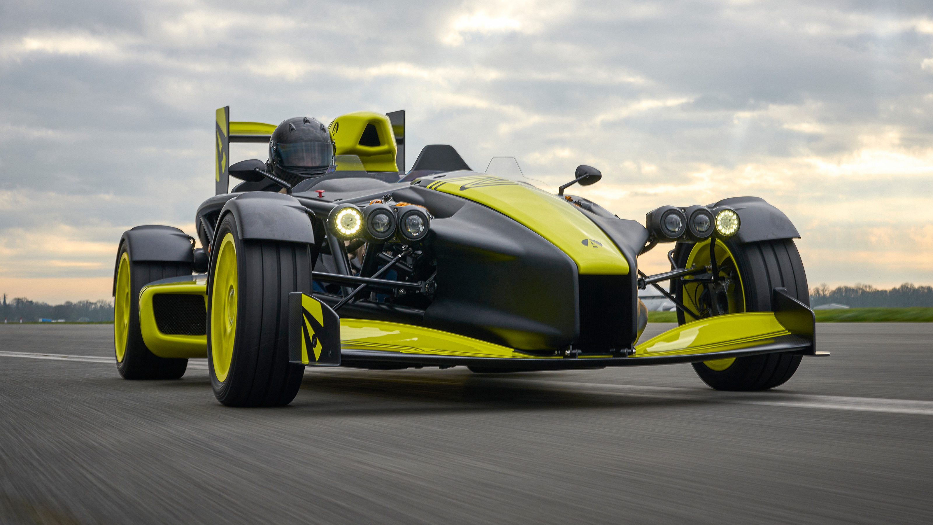 Ariel Atom 4RR front
