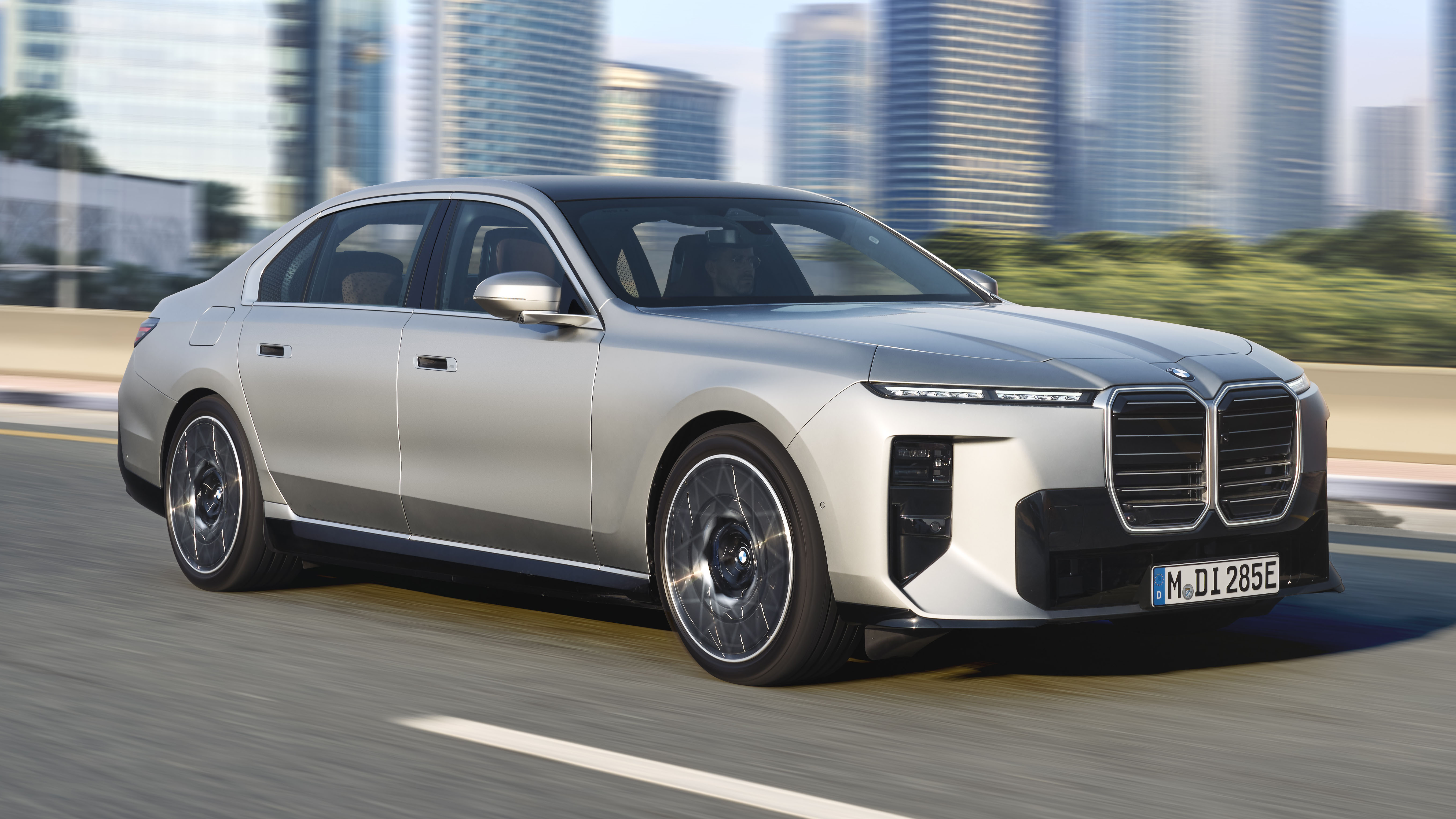 New BMW 7 Series revealed