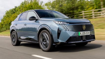 Peugeot E-3008: 435 miles