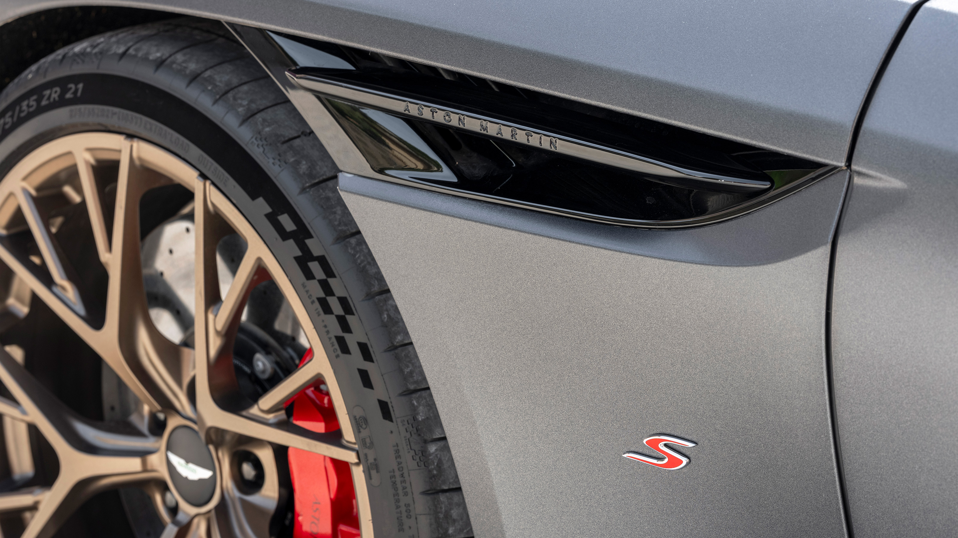 Aston Martin DB12 S wheel