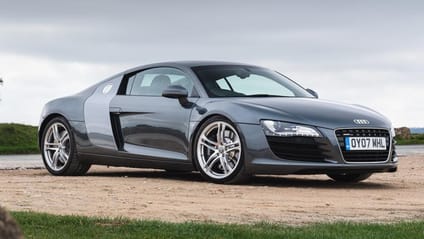 Audi R8 V8