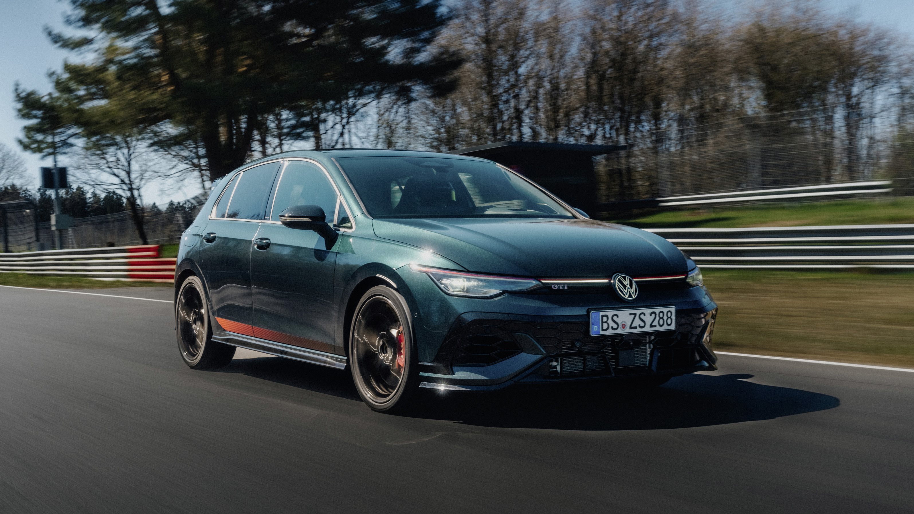 Volkswagen Golf GTI Edition 50