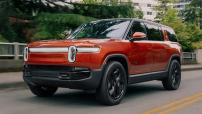 Rivian R1S (US)
