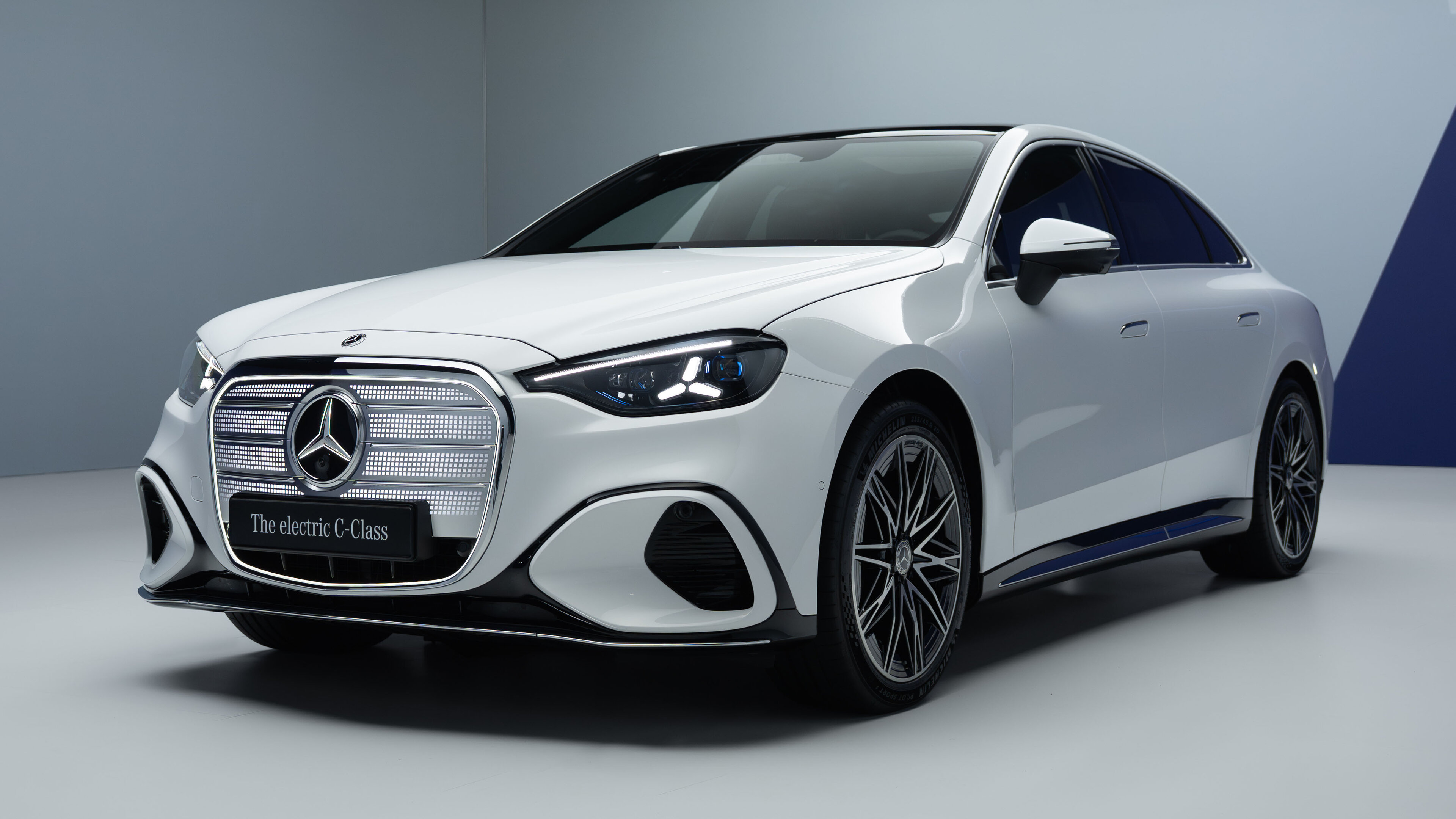 Mercedes-Benz C-Class Electric revealed